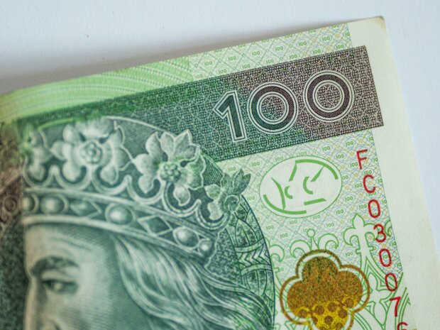 Większość seniorów o tym nie wie. To świadczenie można pobierać niezależnie od wysokości emerytury