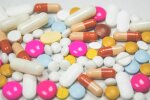 Niektóre leki nie lubią słońca. W upały trzeba zachować ostrożność