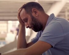 "Niewdzięczny" syn, źródło: YouTube/ Inner Toxic Relief