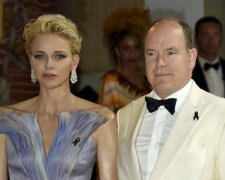 Księżna Monako jest w poważnym stanie. Nie może wrócić do swojego kraju. O co chodzi