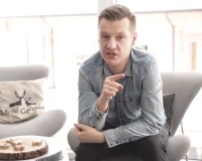 Marcin Mroczek z żoną. Źródło: Youtube Hotel Bacówka Radawa & SPA