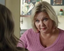 "Schowałam okropny prezent od synowej i syna. Zaczęli dopytywać, co z nim zrobiłam"