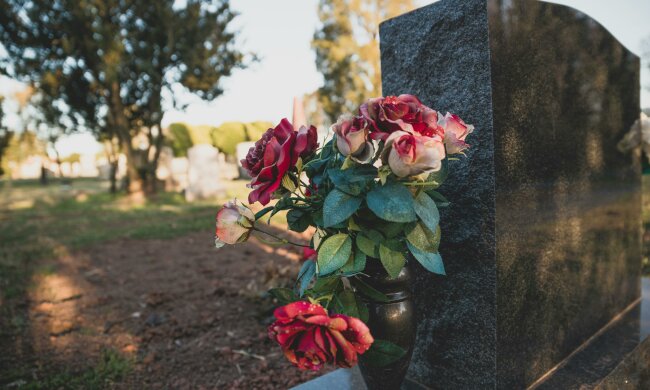 Kontrowersje w polskim mieście. Rodziny płacą tysiące za pogrzeb