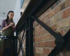 Kelnerka/ YouTube @Ciekawostki ze świata