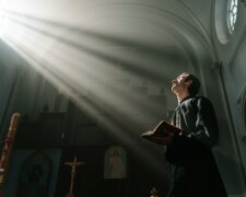 Biskupi podjęli decyzję na święta Bożego Narodzenia. Dotyczy części wiernych