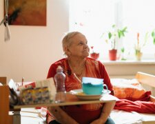 Z życia wzięte. "Opiekuję się babcią, ale czasami mam ochotę wylać jej zupę na głowę": Później zjadają mnie wyrzuty sumienia