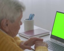 Seniorka/Youtube @Green Screen chroma key
