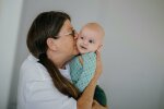 kobieta i dziecko @pexels
