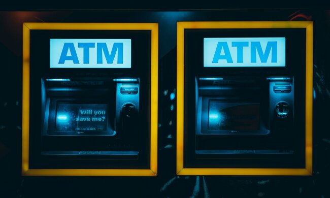 Bankomaty zmienią zasady w 2026 roku. Polacy mogą przecierać oczy ze zdumienia przy wypłacie