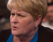 Krytykuje syna i synową, źródło: YouTube/ Dr. Phil