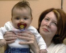 Mama urodziła w wieku 53 lat, screen
