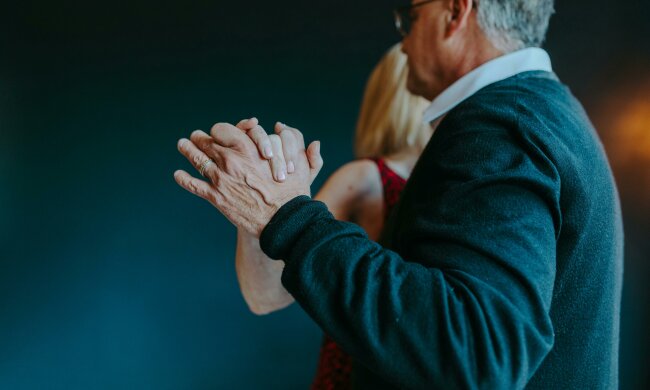 starsza para @pexels