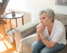 Z życia wzięte. Nakryłam synową z kochankiem, ale milczałam jak grób. Bałam się wstydu, lecz zapłaciłam za to własnym synem