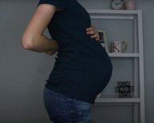 Kobieta w ciąży/ Youtube Kayla Harlow