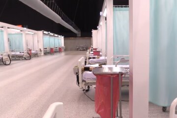 Szpital tymczasowy/YouTube @Silesia Flesz TV