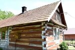 Wszyscy śmiali się z samotnego ojca, bo kupił stary, zrujnowany dom. Teraz zazdroszczą wyniku
