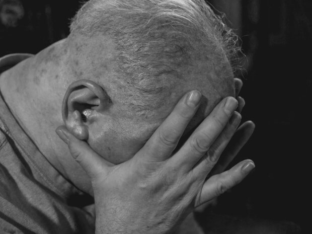 Z życia wzięte. Wkrótce miałam rodzić i potrzebowałam większego mieszkania. Dziadek odmówił wyprowadzki do domu opieki