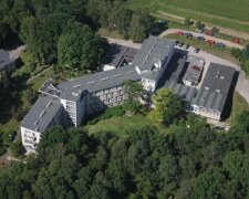 Sanatorium. Źródło: Youtube StrzałW10ke