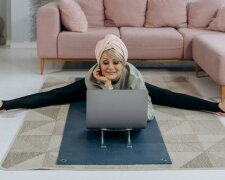 starsza Pani @pexels