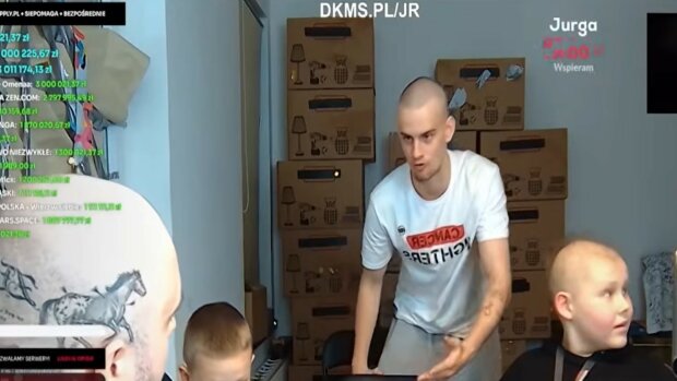 Łatwogang, screen Youtube @YoungKingArtur