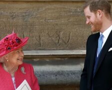 Królowa Elżbieta i książę Harry / YouTube @Dla Ciekawskich
