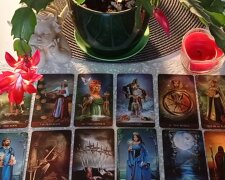 Tarot/ YouTube @Dana Tarot