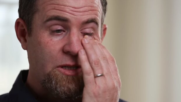 Poruszająca historia adopcji. Źródło: Youtube Moving Works