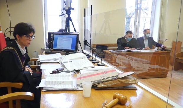 Kamil Durczok przed sąde/YouTube @TelewizjaPiotrków