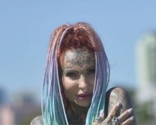 Adrianna Eisenbach / screen yt