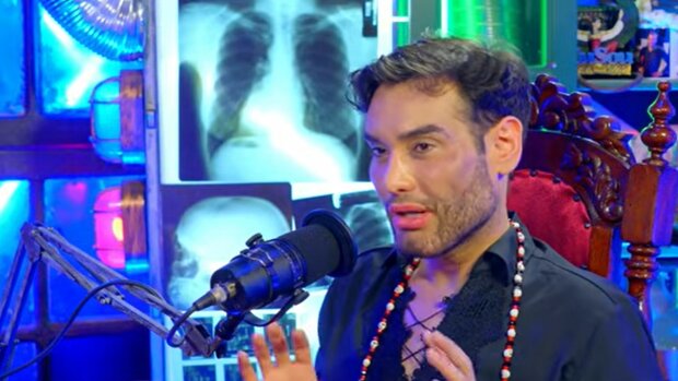 Athos Salome, screen Youtube  @PARANORMALCORTES