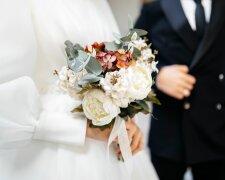 Podczas wesela zorientowałam się, że zniknęły wszystkie koperty. Nagranie fotografa pokazało, kto ostatni stał przy pudełku
