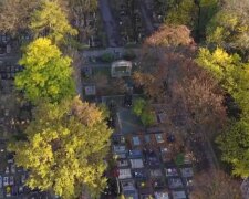 Cmentarz/ YouTube @ Chodźże na wycieczkę