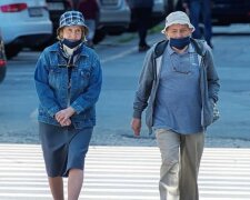 Seniorzy i pandemia/screen Youtube