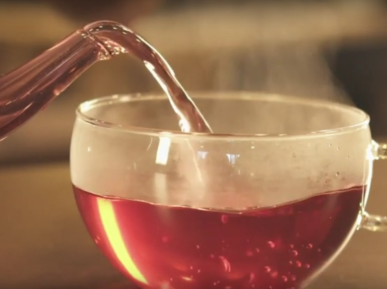 Fusy z herbaty mają wyjątkowe właściwości. Warto wiedzieć jak je