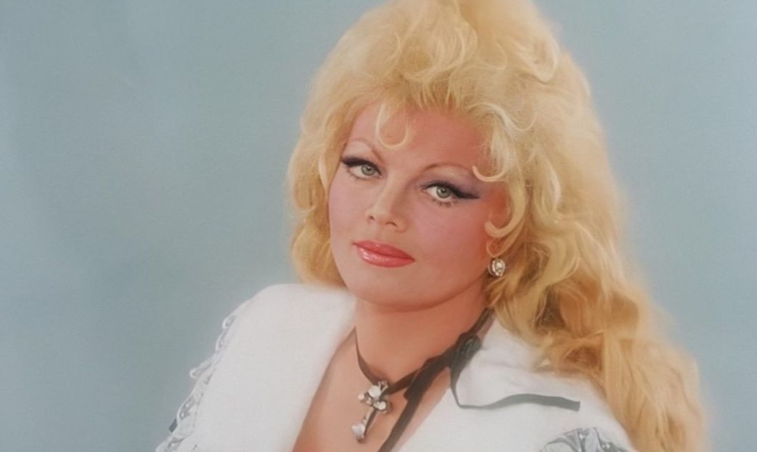 Violetta Villas odeszła w 2011 roku w wieku 73 lat. Miejsce jej